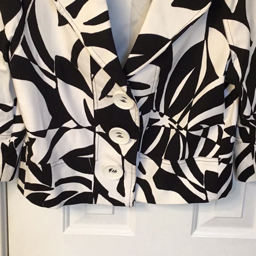 Cache Black & White Spring/Summer Jacket - Picture 3 of 7